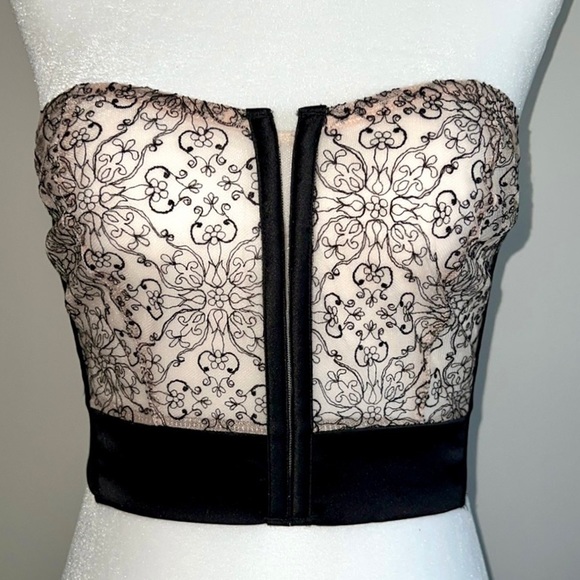 Victoria’s Secret Very Sexy Mini Corset Bustier - Picture 3 of 5